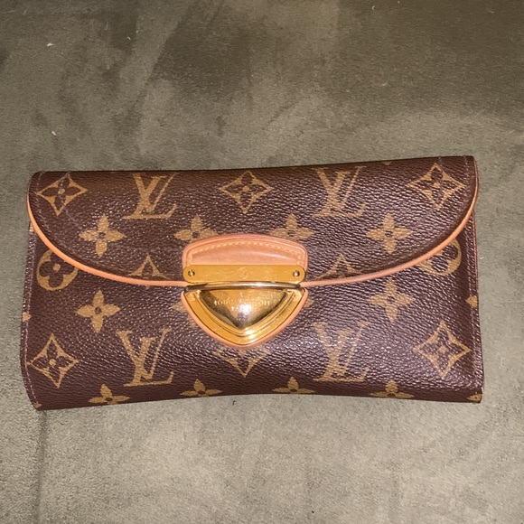 Louis Vuitton Handbags - Authentic Louis Vuitton Beverly Wallet